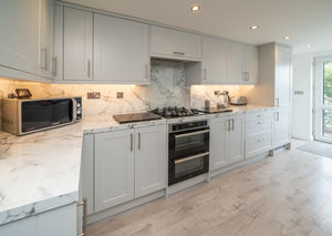 KITCHEN- click for photo gallery